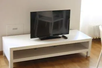 아파트 And *
